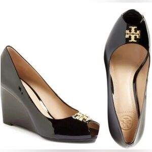 Tory Burch Jade Peep Toe Patent Leather Wedge Heels Pumps Black Sz 7.5